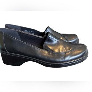 Clark’s Women’s Size 9M Black Loafers